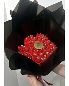 קאפקייקס זר פרחים אדומים