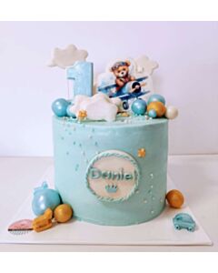 עוגה לגיל שנה מעוצבת דובי עננים ומטוס