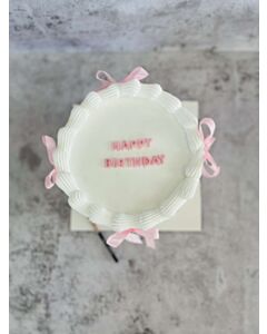 עוגת וינטג לבנה פפיונים ורודן גודל מידי 14