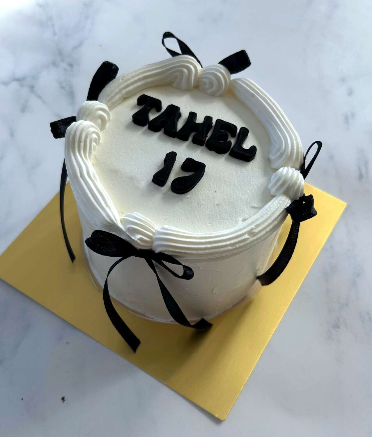 עוגת בנטו יום הולדת 17