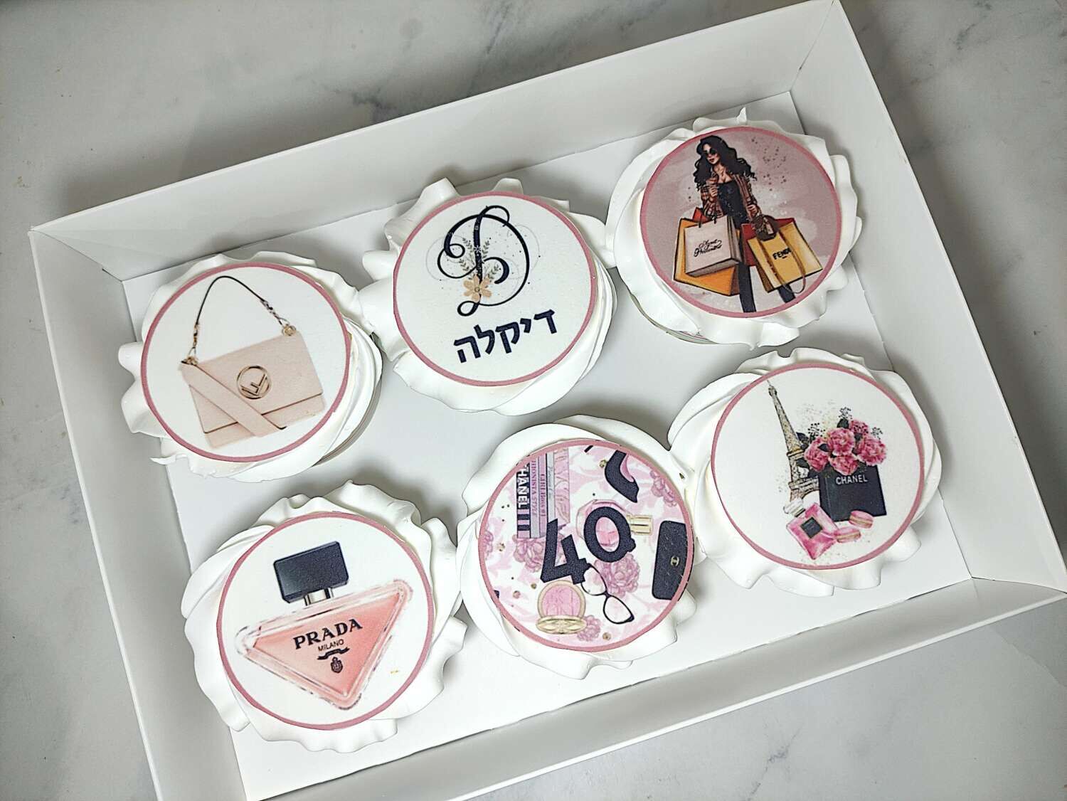 מארז קאפקייקס מותגים
