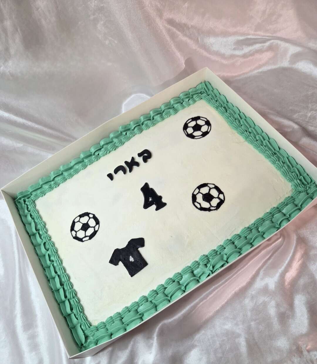 עוגת גן כדורגל
