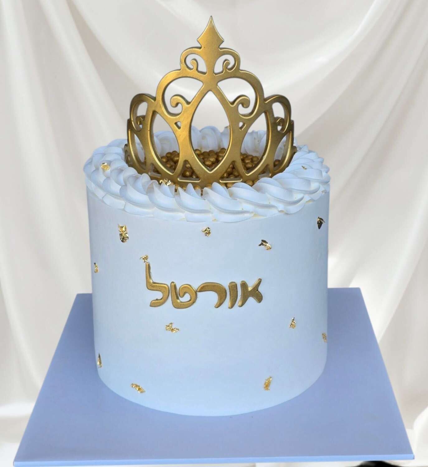 עוגה מעוצבת קלאסית לאישה