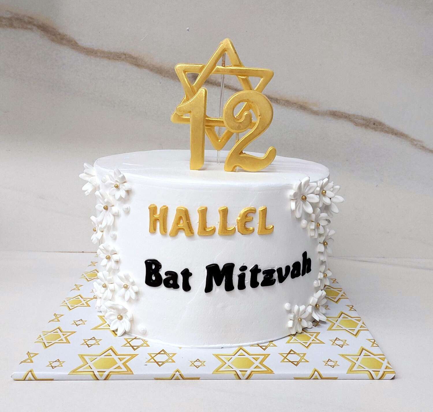 עוגה מעוצבת בת מצווה פרחים