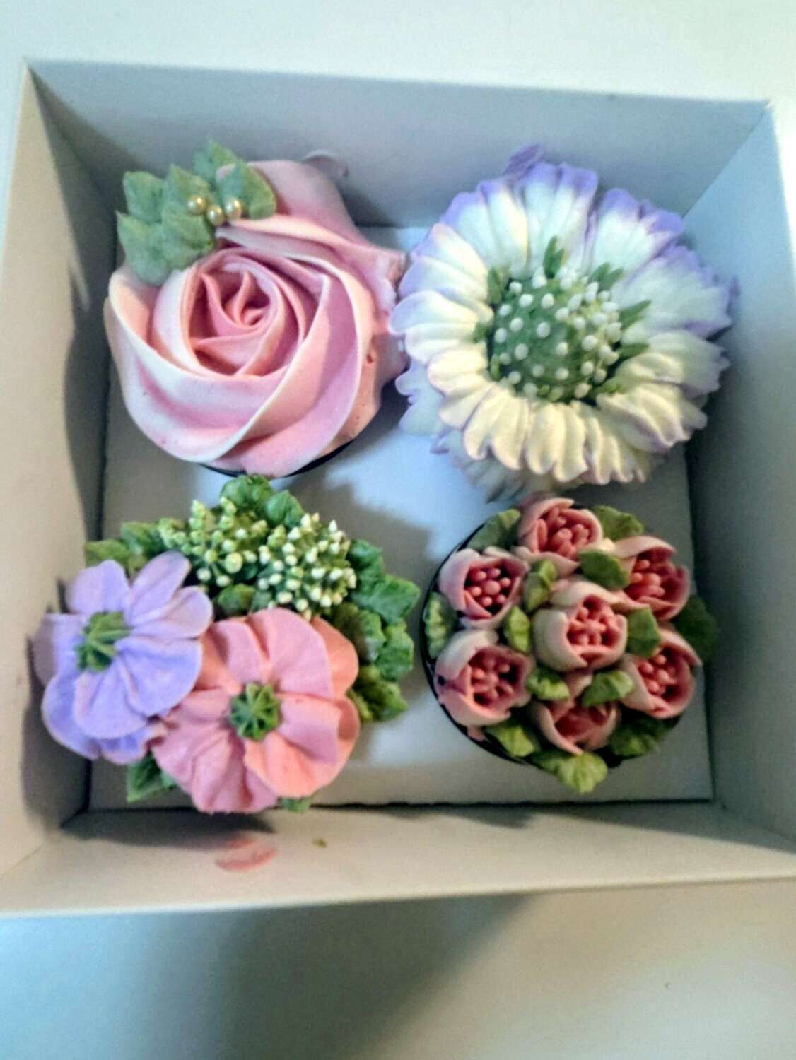 קפקייקס עם פרחים