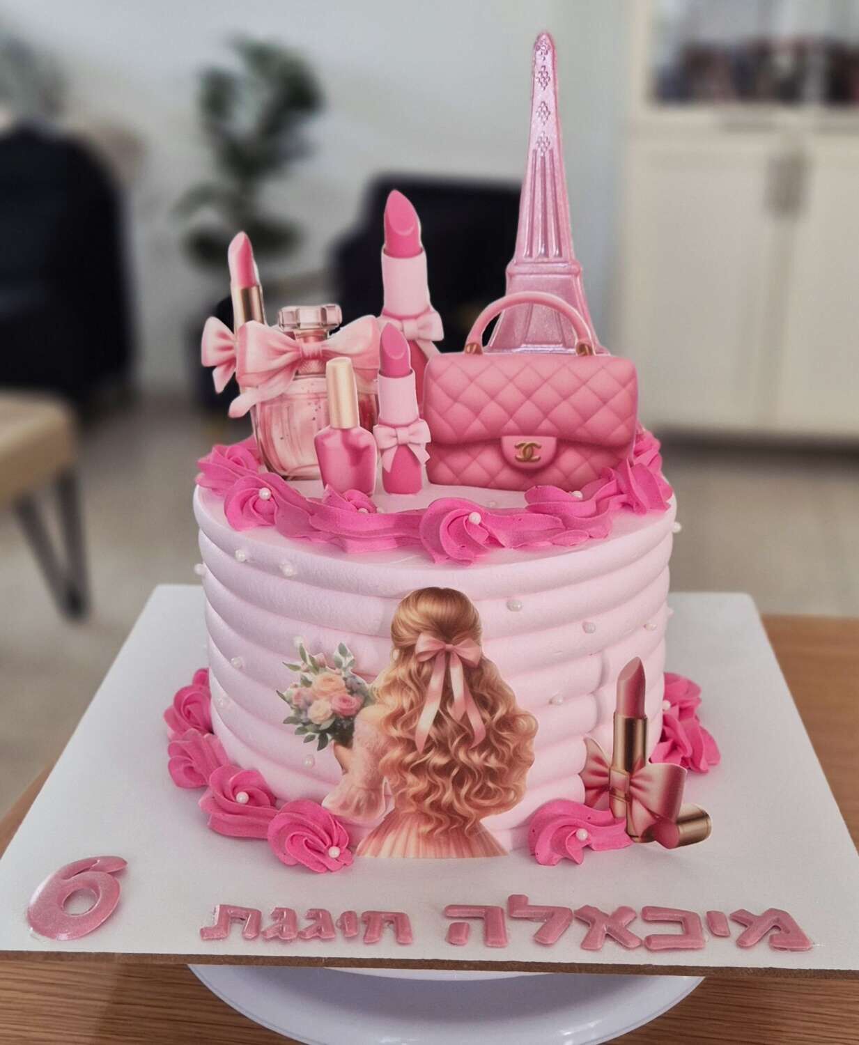 עוגת איפור מעוצבת