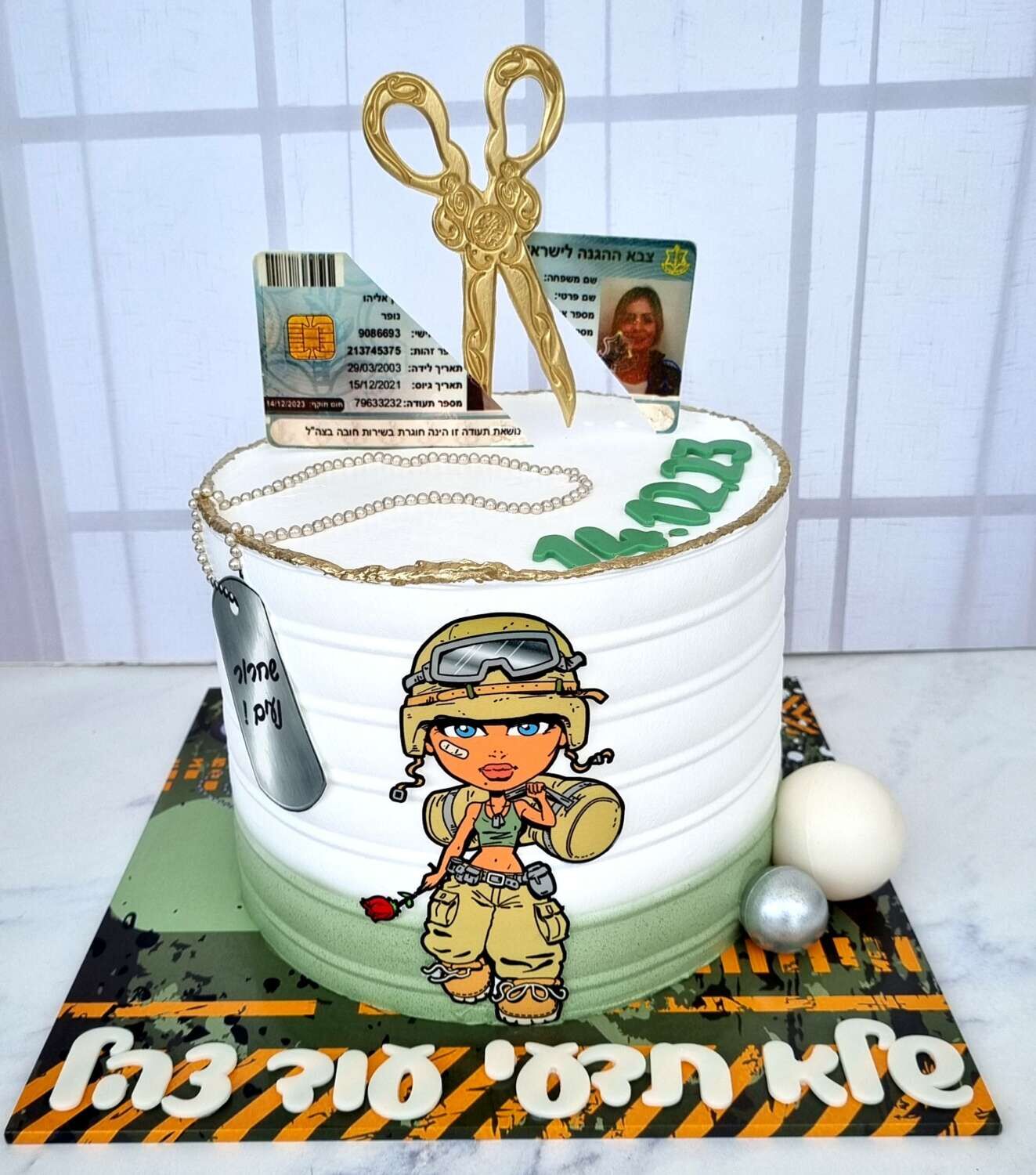 עוגה מעוצבת לשחרור