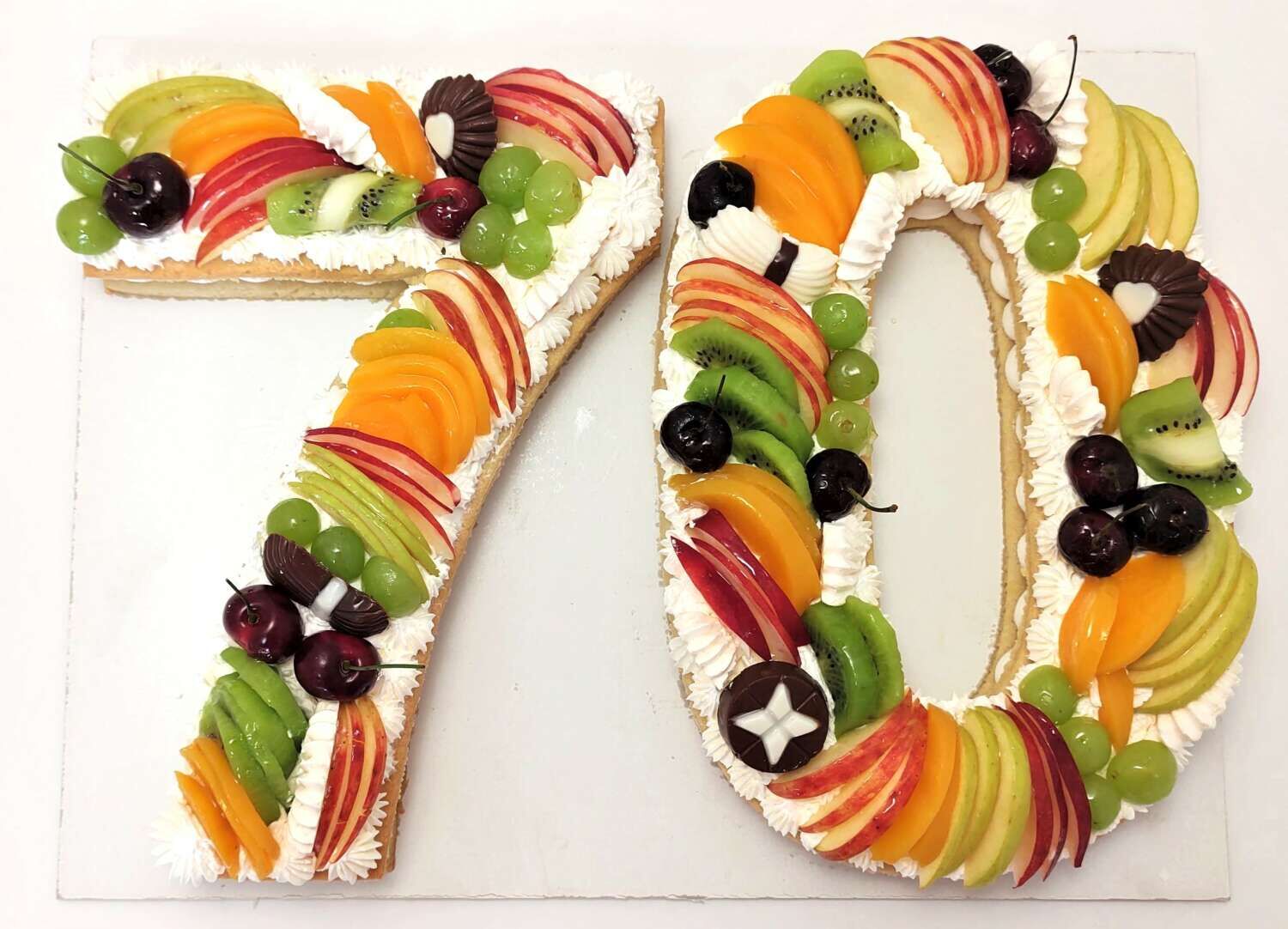 עוגת מספרים פירות עונה