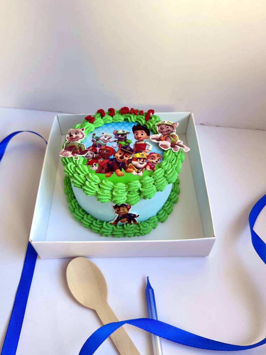 עוגת בנטו בנושא מפרץ ההרפתקאות