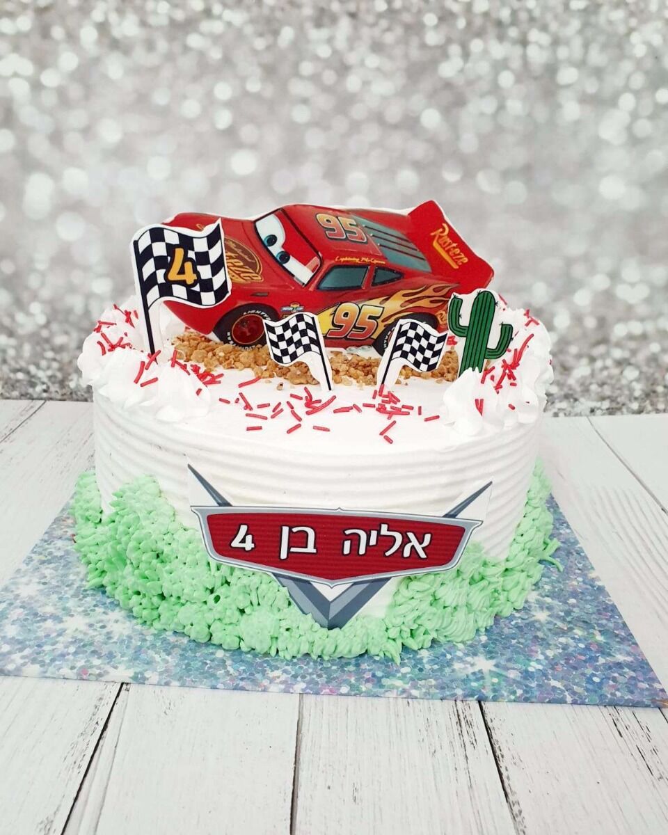 עוגת מכונית מרוץ