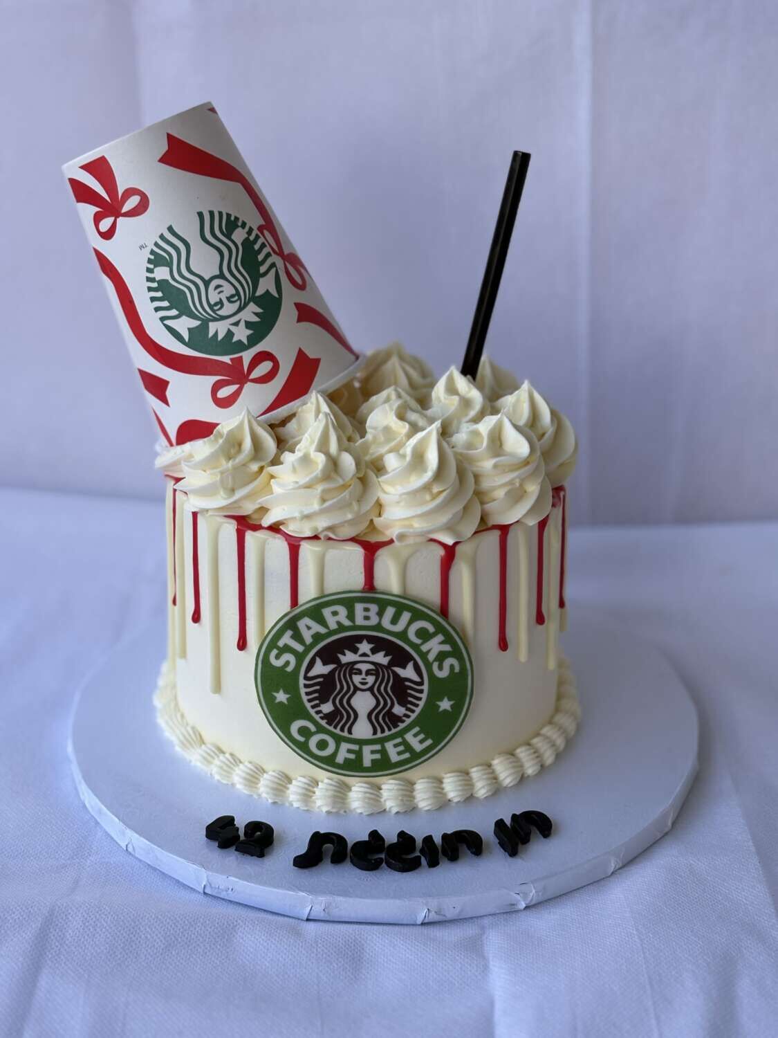 עוגה מעוצבת starbucks