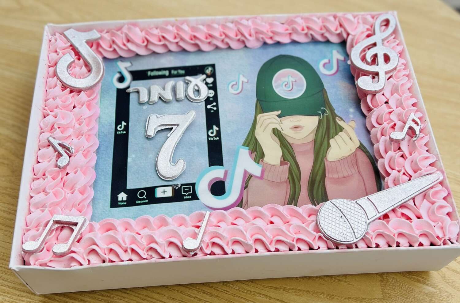עוגת גן טיקטוק