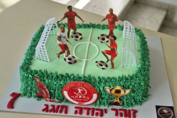 עוגת כדורגל הפועל תל אביב