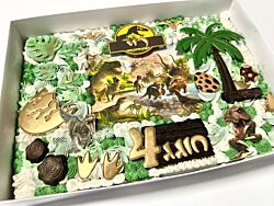 עוגה מעוצבת בקופסה דינוזאורים